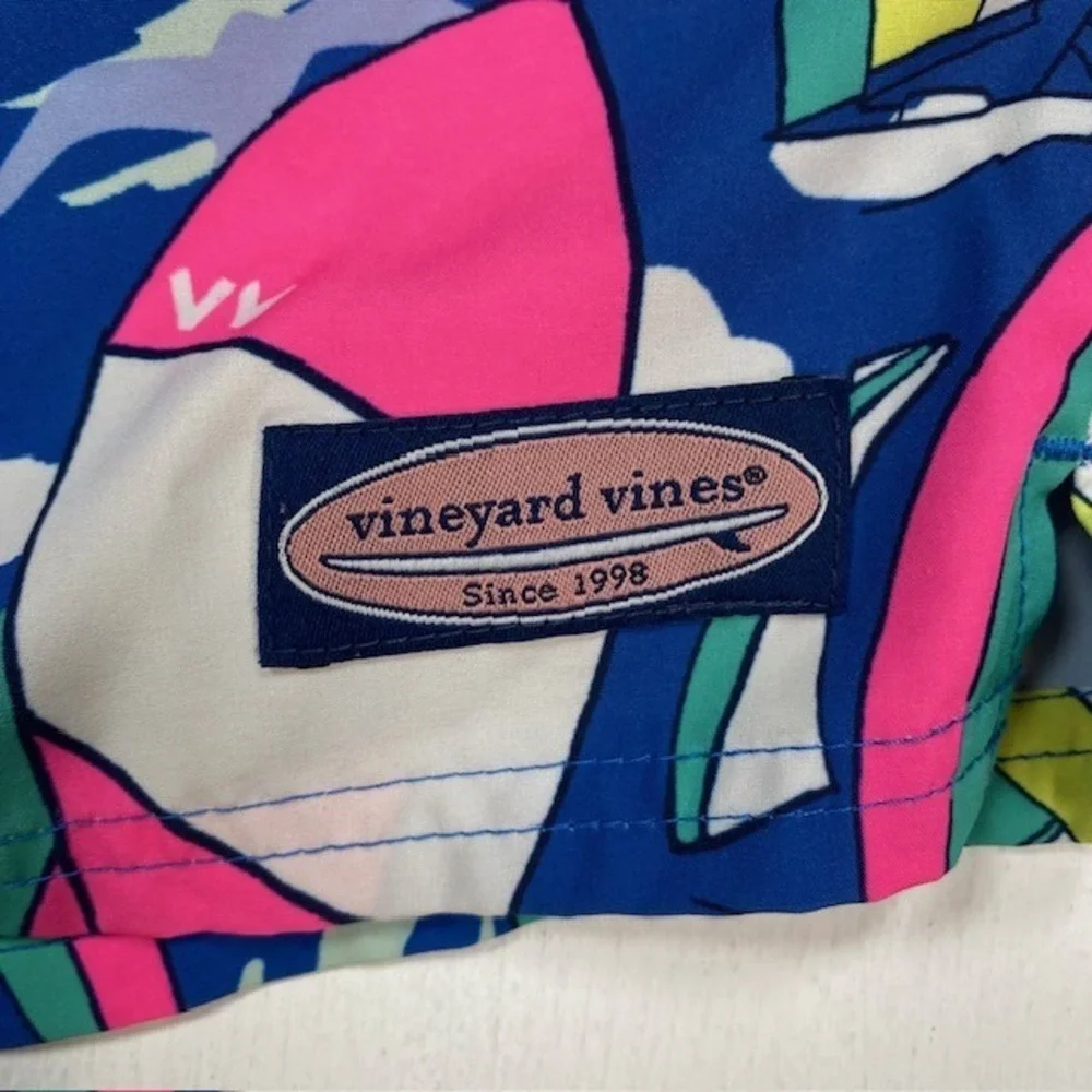 Vineyard Vines Mens Sailboat Chappy Swim Trunks Blue Pink 1M001328 XS